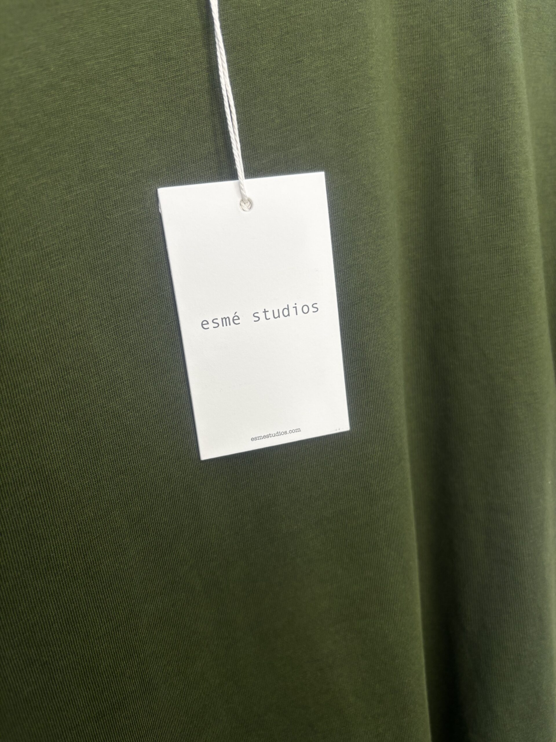 metka basic zielony damski Esmé Studios.3