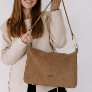 torebka Marciano Atelier na modelce.5