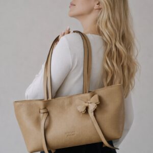 torebka Marciano Atelier na modelce.1