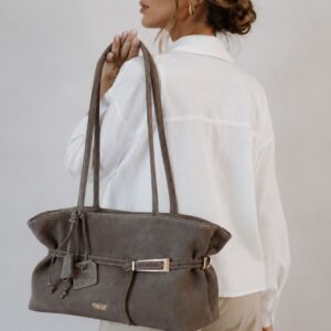 torebka Marciano Atelier na modelce.1