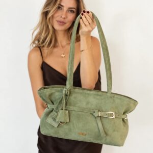 torebka Marciano Atelier na modelce.1