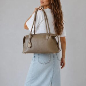 torebka Marciano Atelier na modelce.1